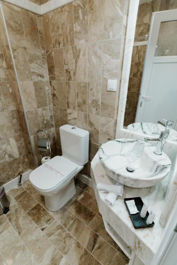 Blue And White Luxury Suites Nea Kallikrateia Esterno foto